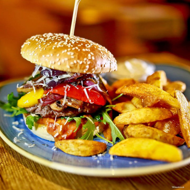 Burger im Blu Bowl Bayreuth